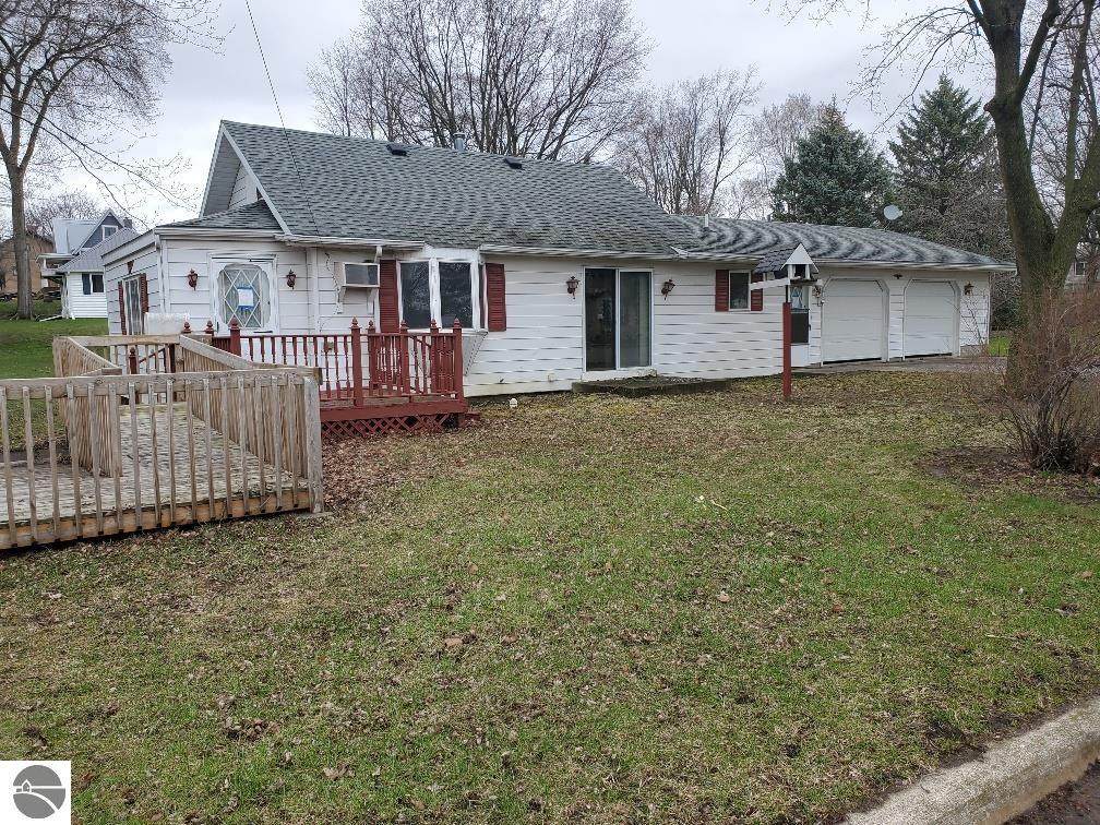 123 Lincoln Street - Photo 1