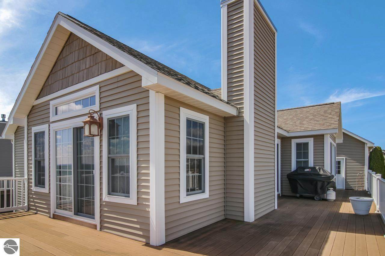 2594 Crown Drive - Photo 1