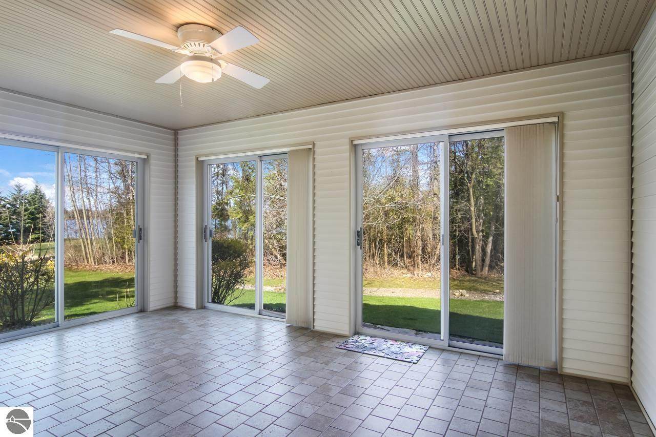 310 Golfview Lane - Photo 1