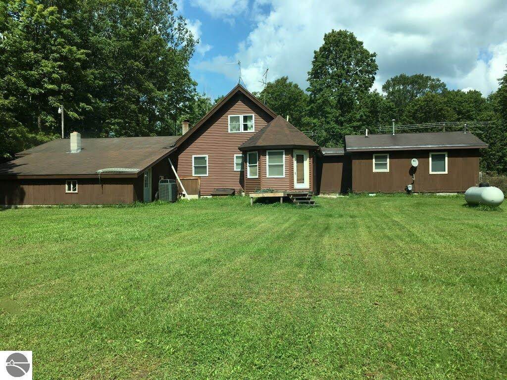 7756 Twin Lake Road, Ne - Photo 1