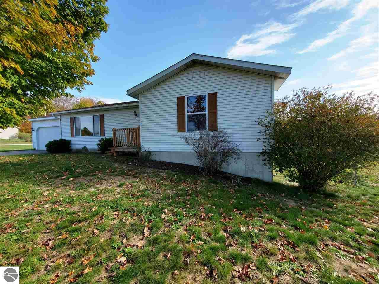 859 35 Road - Photo 1