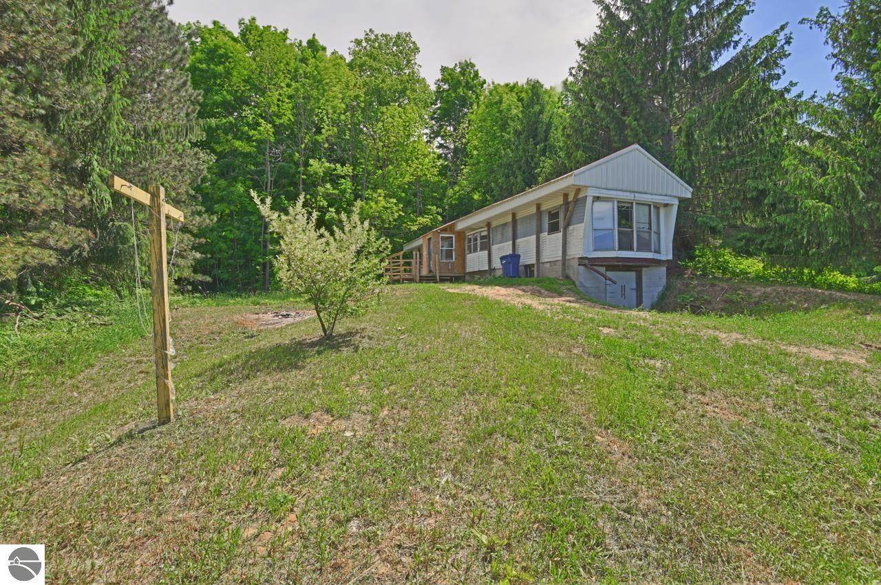 2091 18 Road - Photo 1