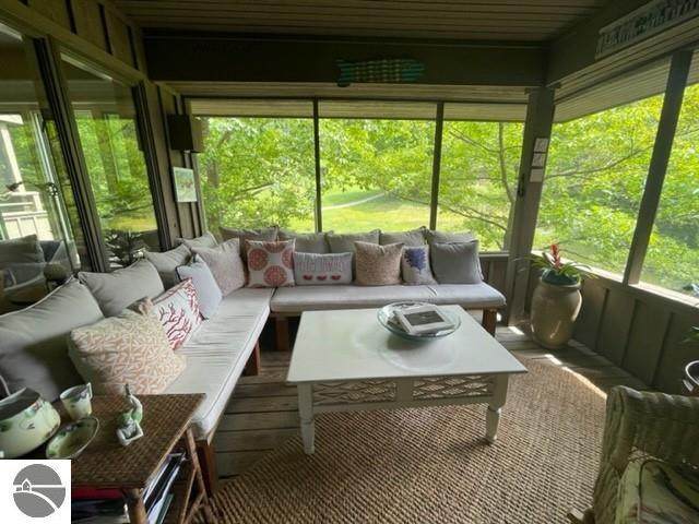 12 Hawks Nest - Photo 1