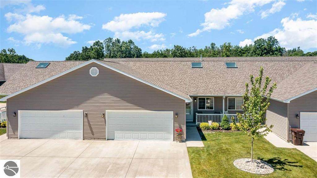 2816 Meadowwood Street - Photo 1