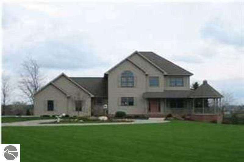 5346 48th Street - Photo 1