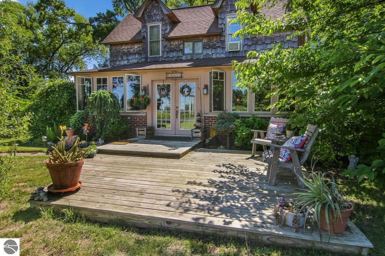 12372 Center Road - Photo 1