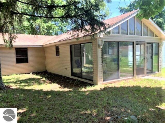 5809 Middle Street - Photo 1