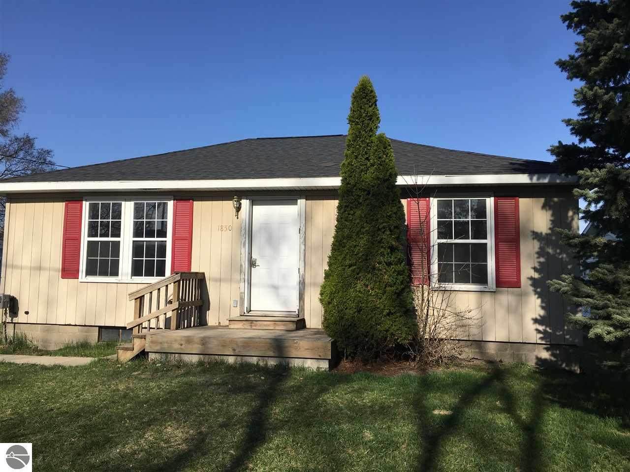1850 Airway Drive - Photo 1