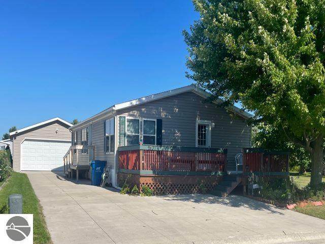 2731 Ivy Lane - Photo 1