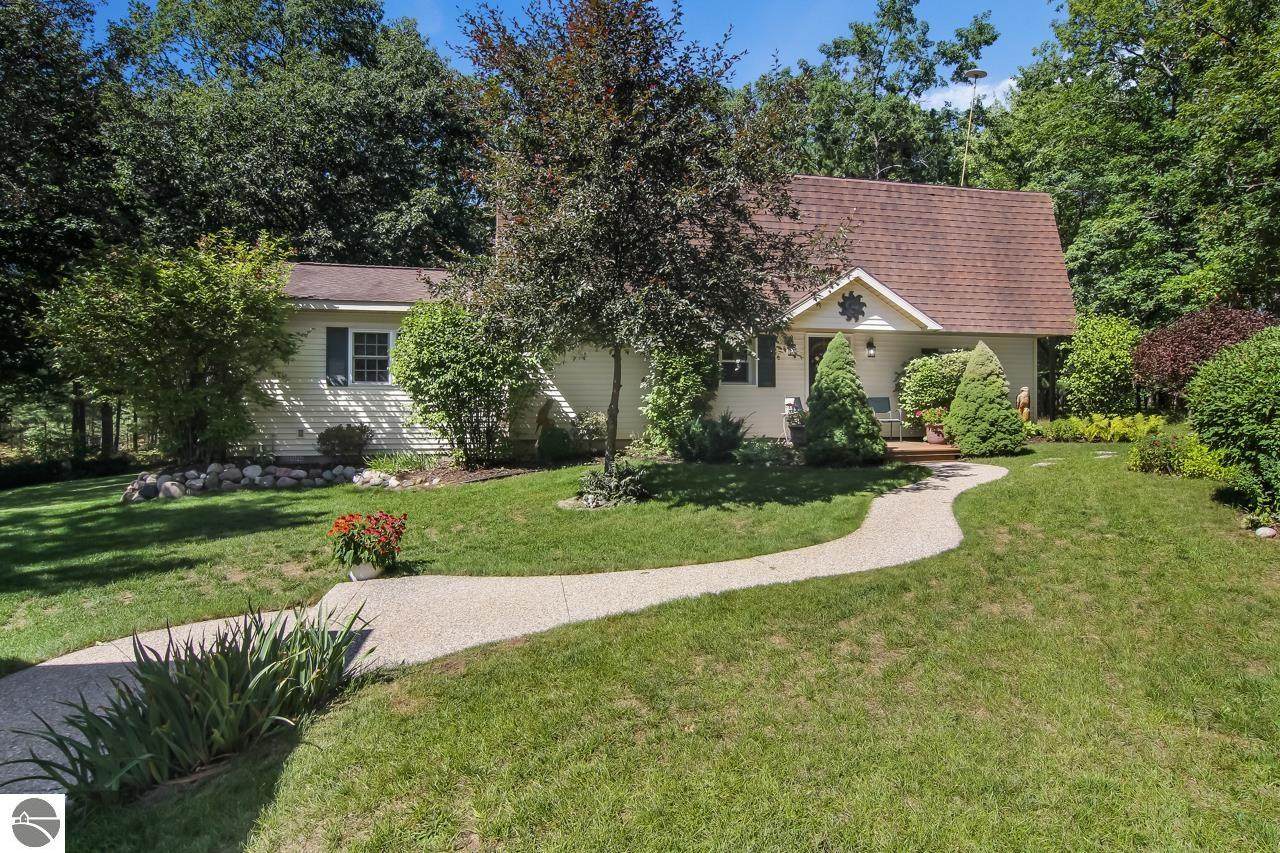 607 Shelly B Lane - Photo 1