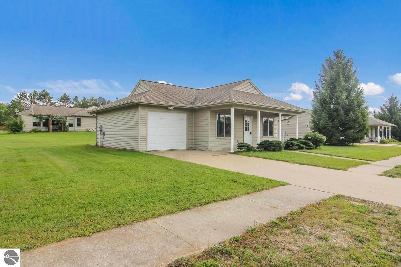 9622 Chandler Drive - Photo 1