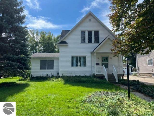 209 Elwell Street - Photo 1
