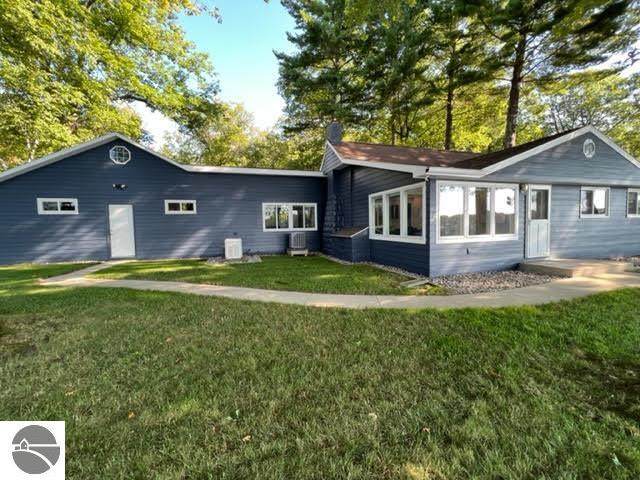 8151 Campbell Avenue - Photo 1