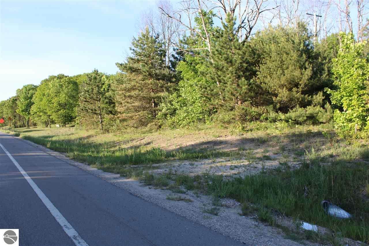 on Mackinaw Trail - Photo 1