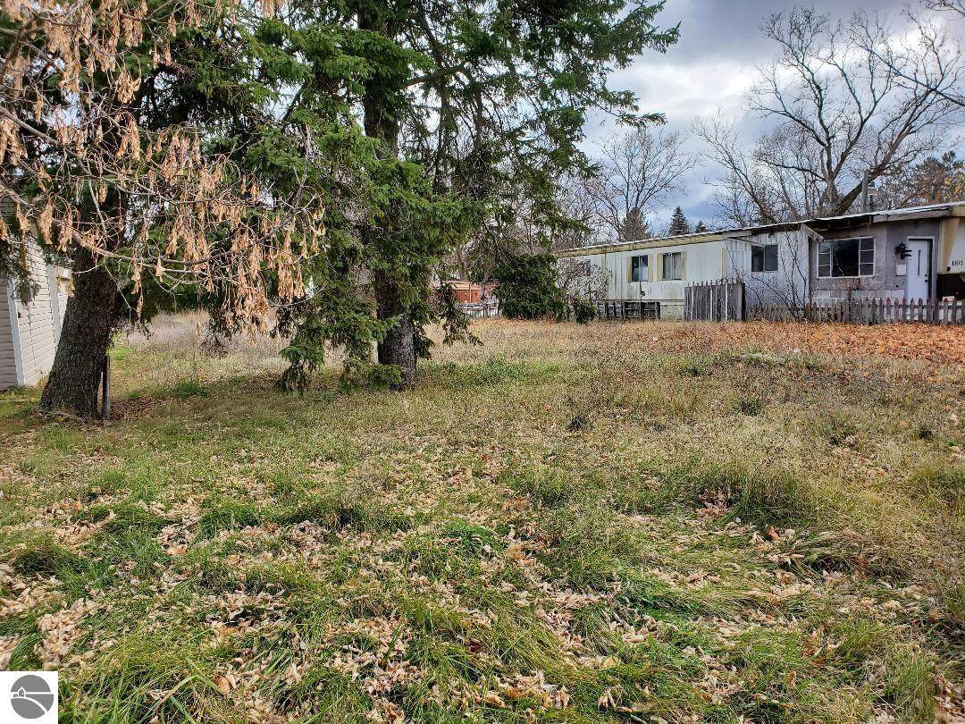 1236 Manning - Photo 1