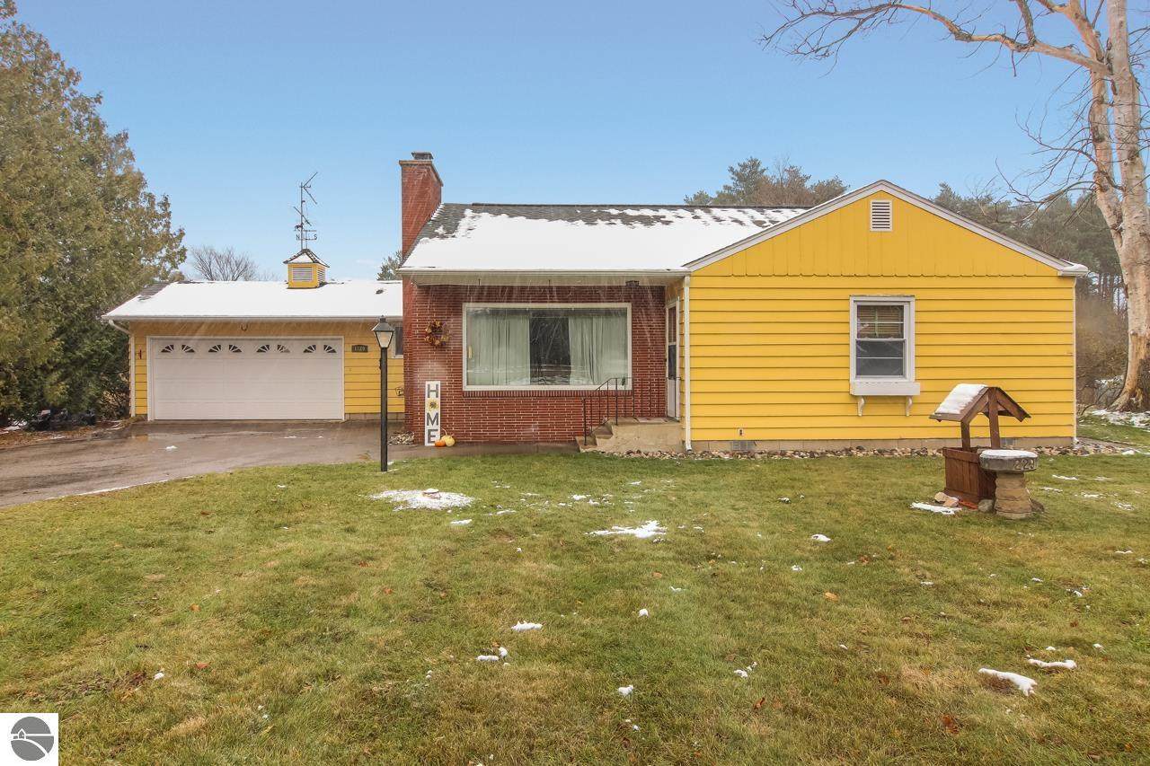 1229 West Bayshore Drive - Photo 1