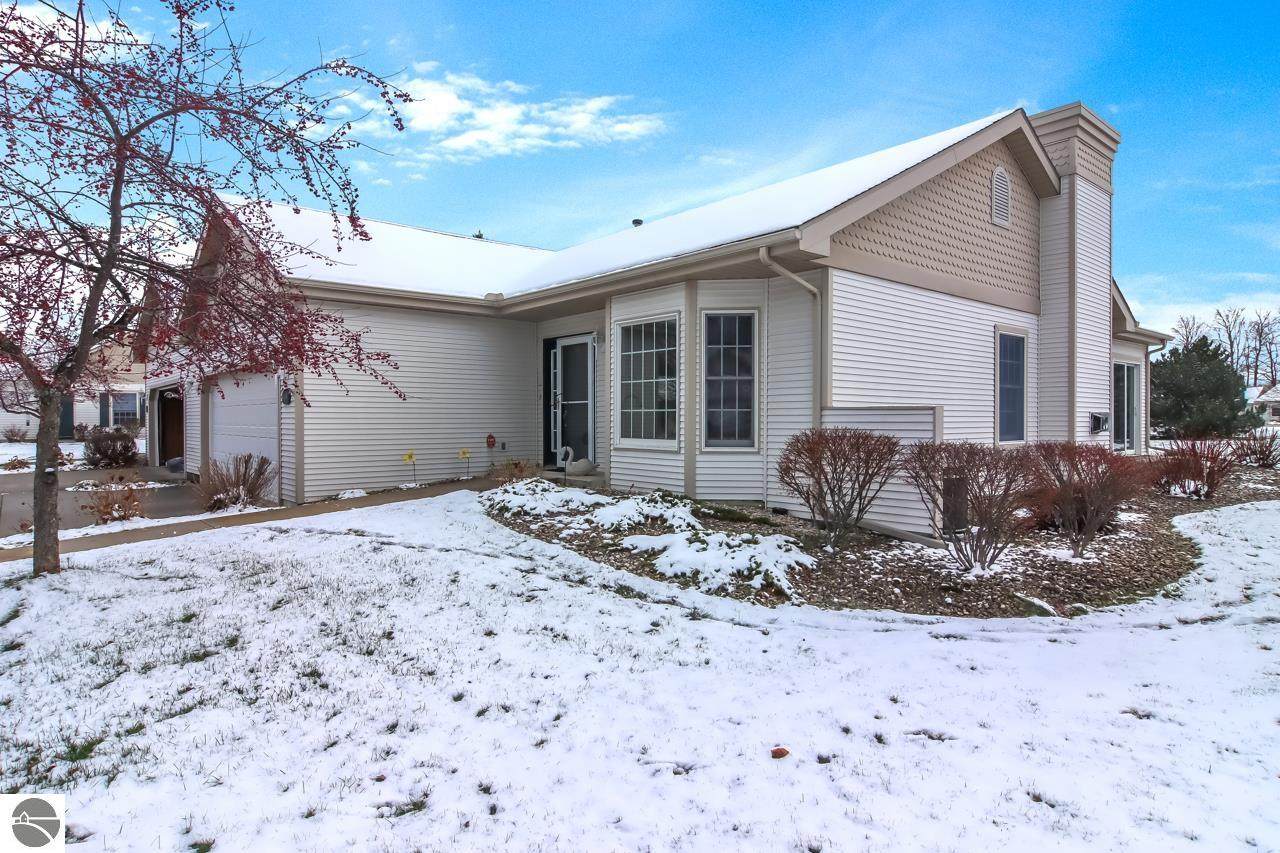 301 Golf View Lane - Photo 1
