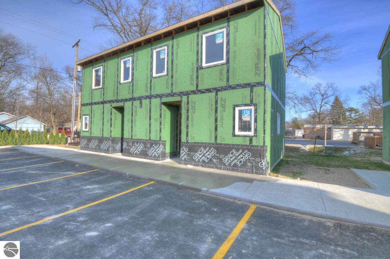 1147 Eighth Street - Photo 1