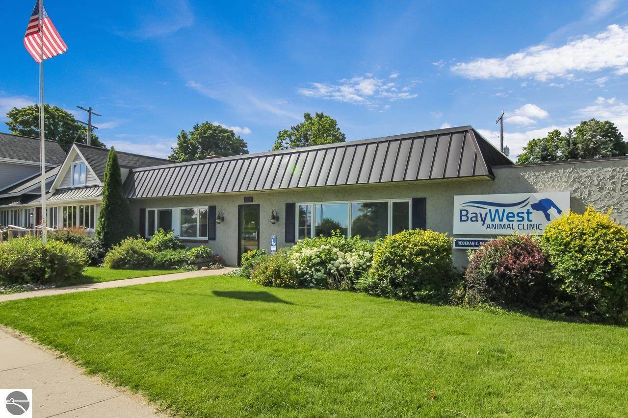 515 Bay Street - Photo 1
