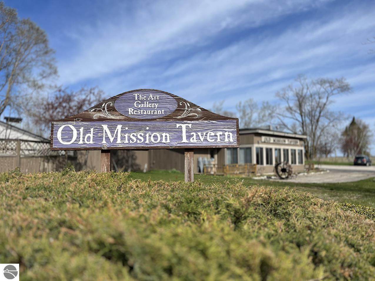 17015 Center Road - Photo 1