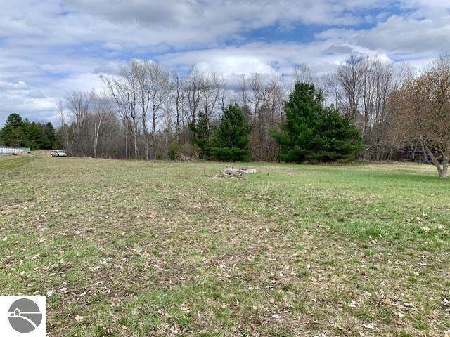 1871 Pine Tree Road - Photo 1