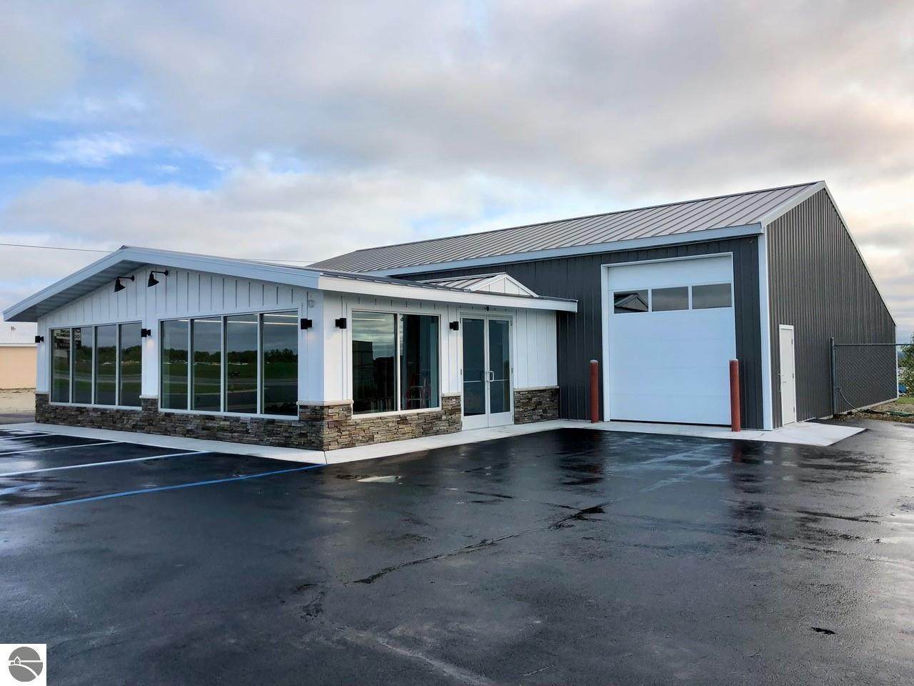 336 Us-31 S - Photo 1