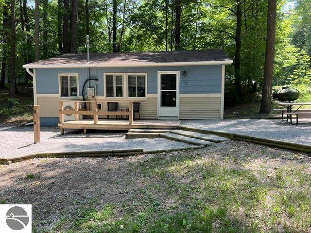 2341 Lakeview Avenue - Photo 1