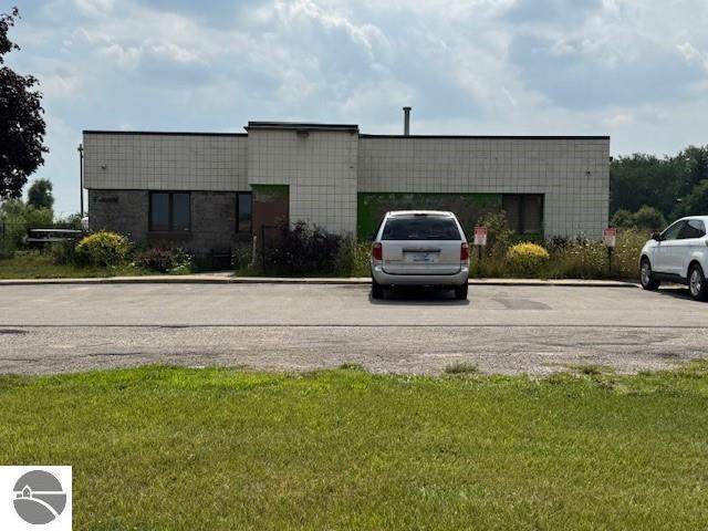 5776 Venture Way - Photo 1