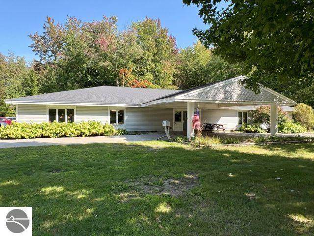615 Beardsley Road - Photo 1