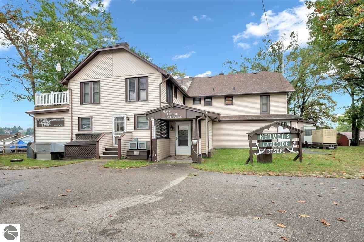 814 Kenyon Road - Photo 1