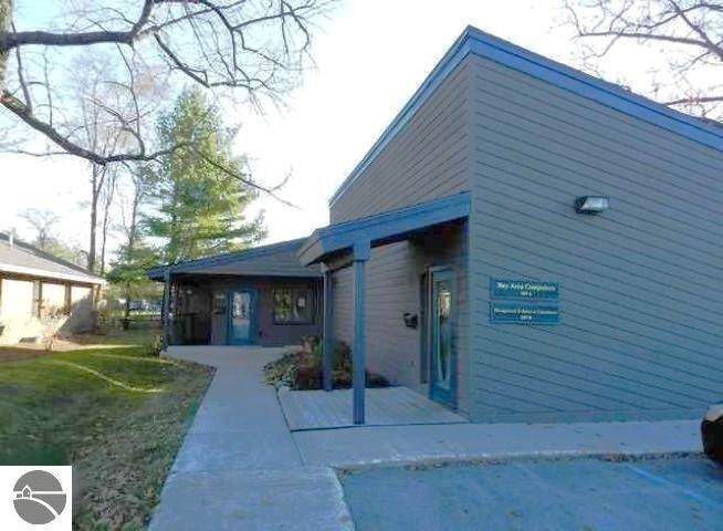 537 Garfield Avenue - Photo 1