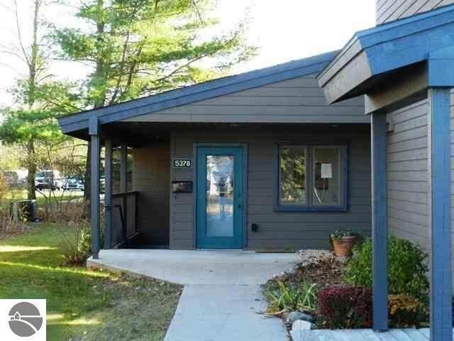 537 Garfield Avenue - Photo 1