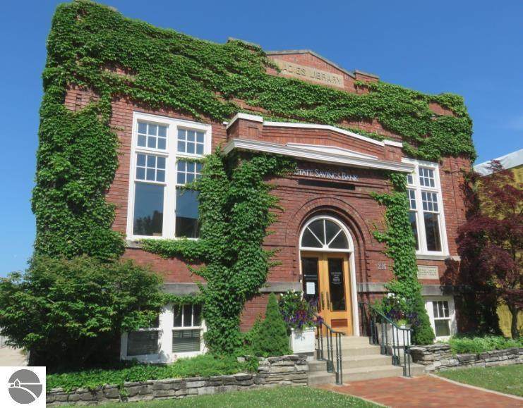 216 Cass Street - Photo 1