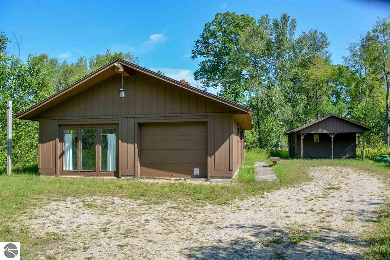 8555 Brown Bridge Road Traverse City Mi 49696 Mls 1852154