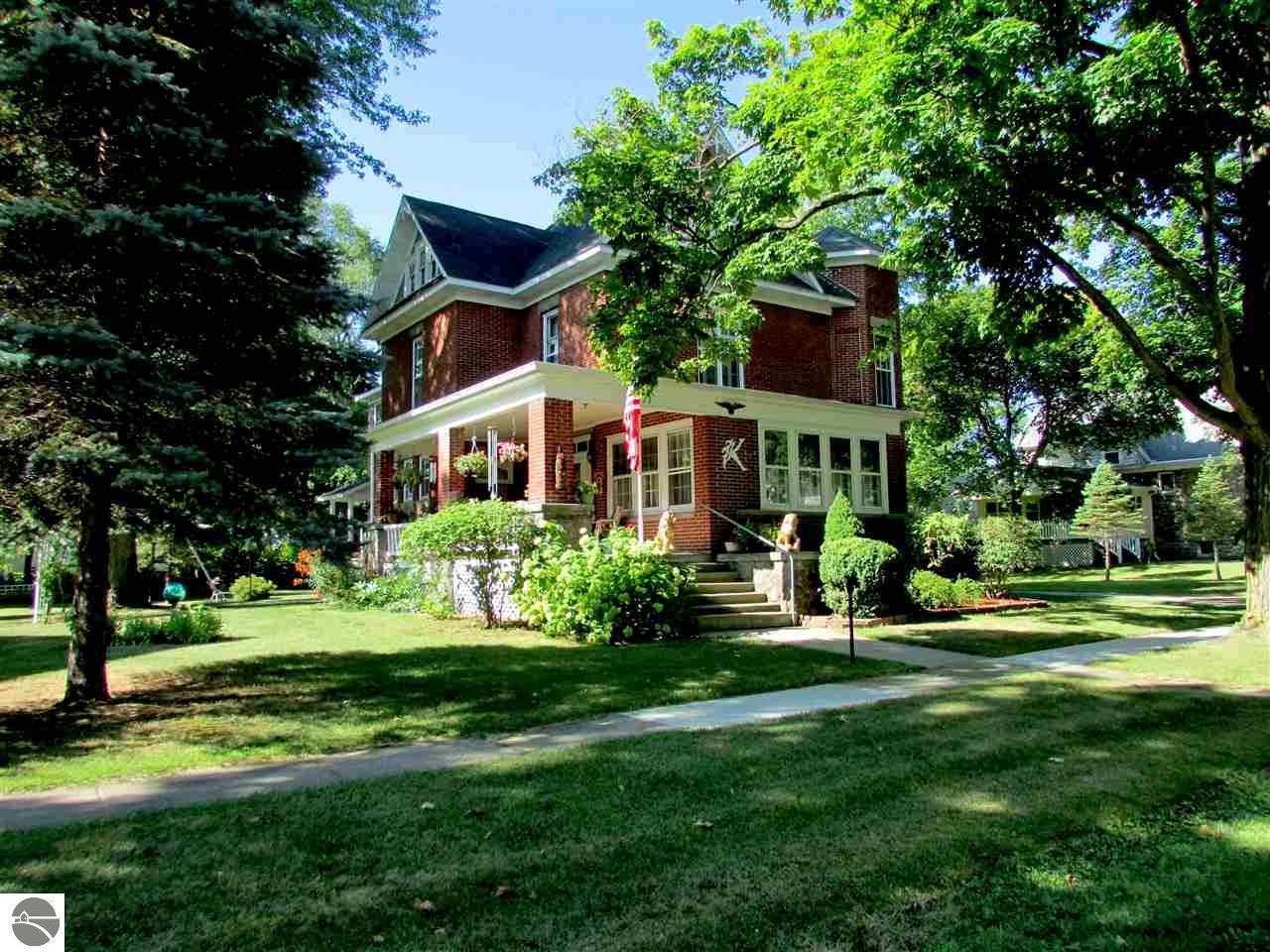107 Maple Street - Photo 1