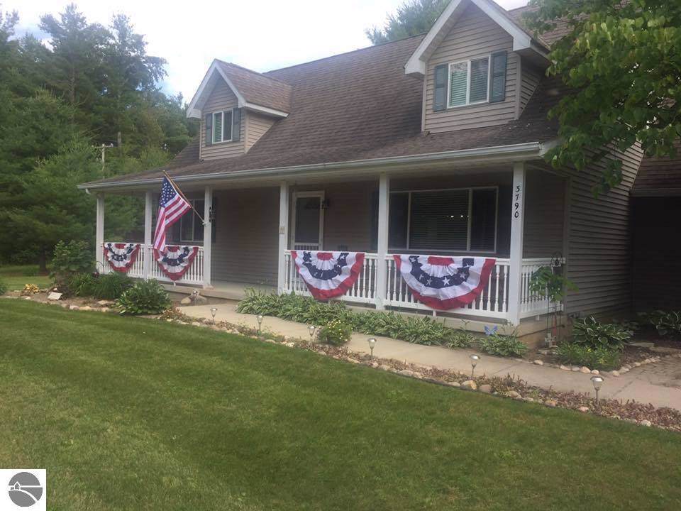 3790 Birch Drive - Photo 1