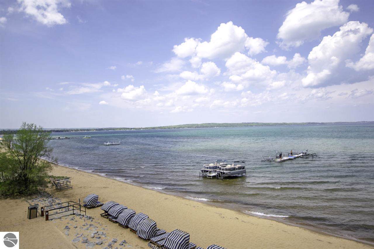 1995 Us-31 N - Photo 1