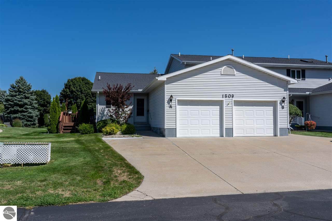 1509 Gaylord Street - Photo 1