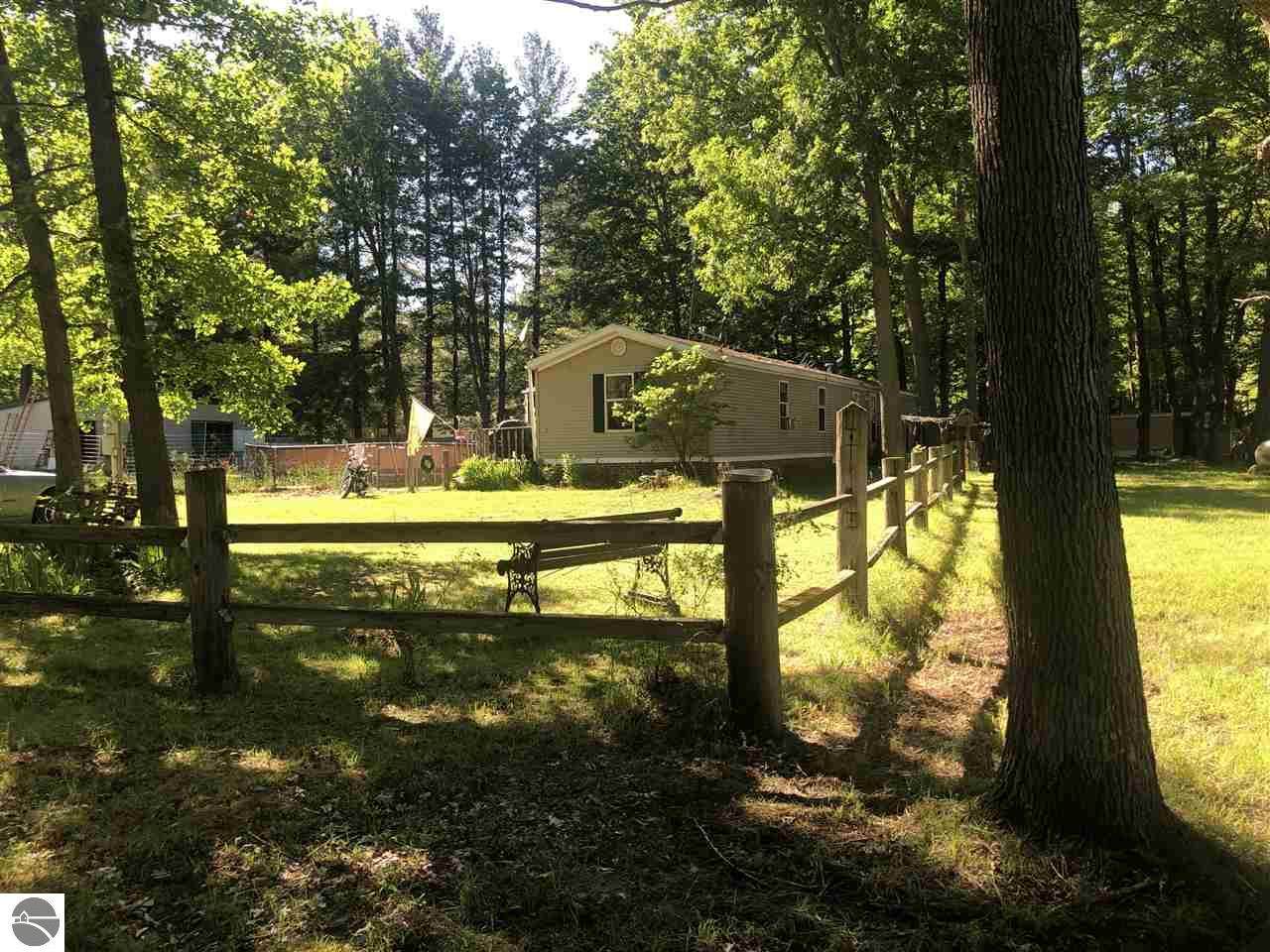 7828 Airpark Road - Photo 1