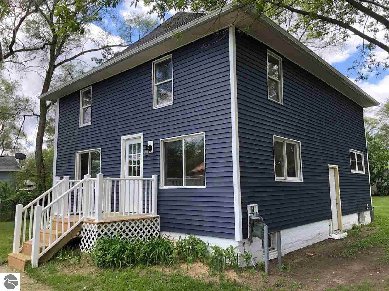 406 Adams Street - Photo 1