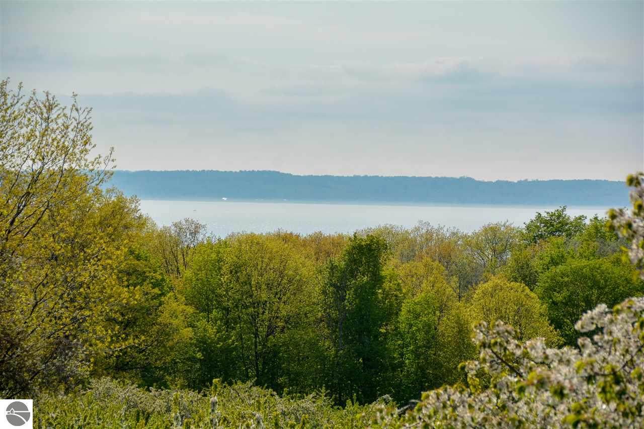 13185 Center Road - Photo 1