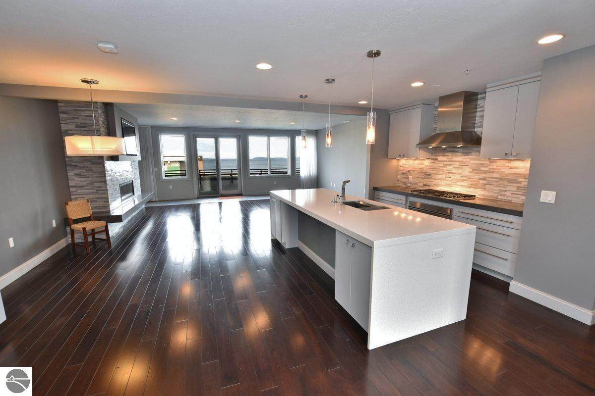 600 Front Street - Photo 1