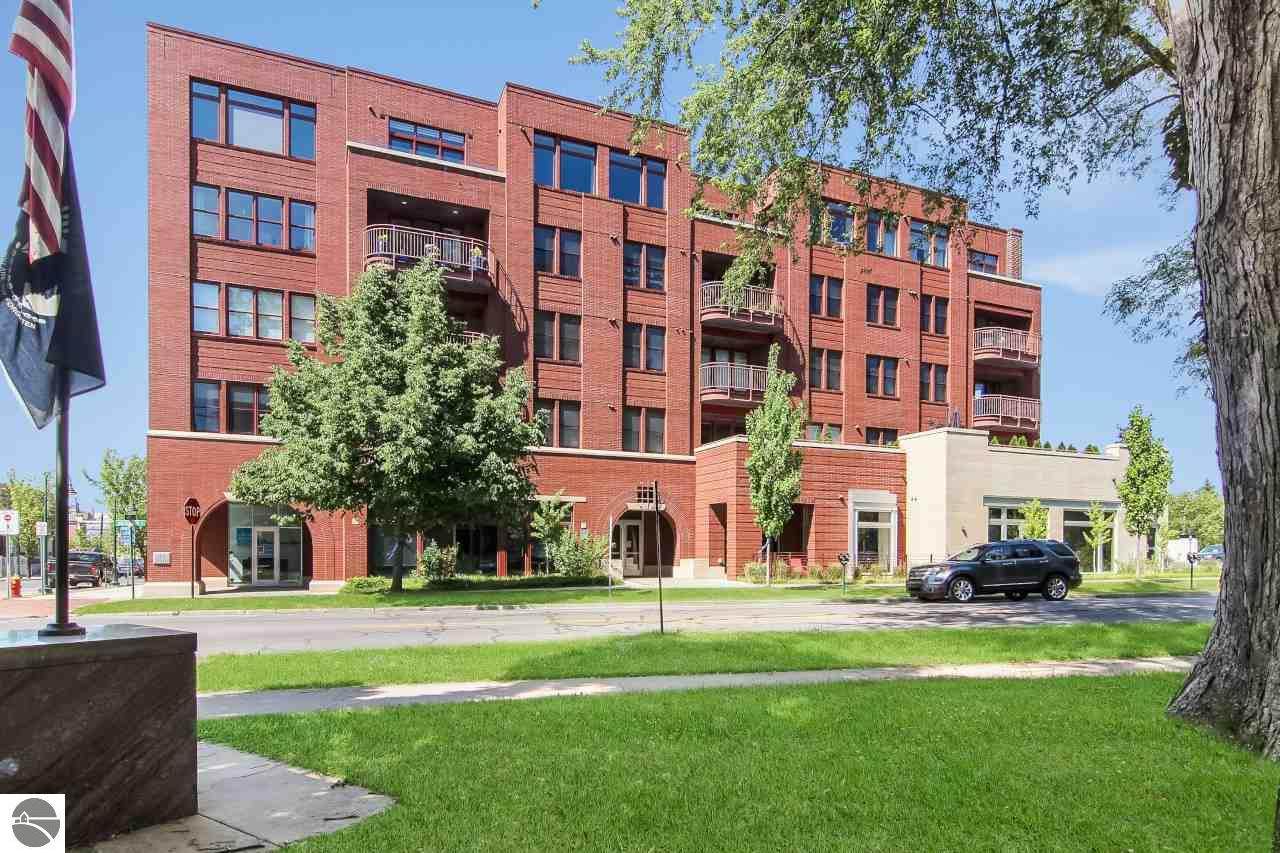 215 Washington Street - Photo 1