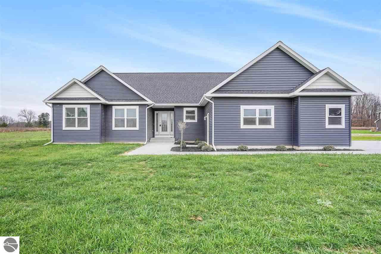 1501 White Pine - Photo 1