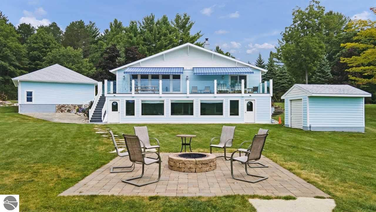 7487 Cottage Drive - Photo 1