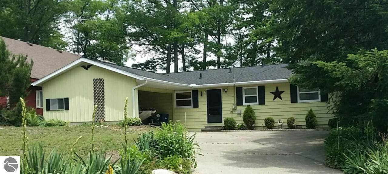1471 Douglas Drive - Photo 1