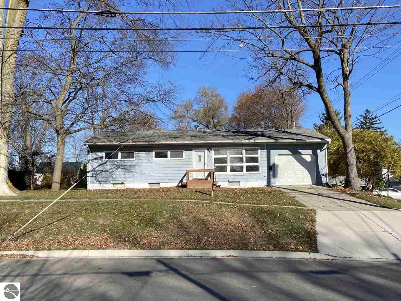 422 Center Street - Photo 1