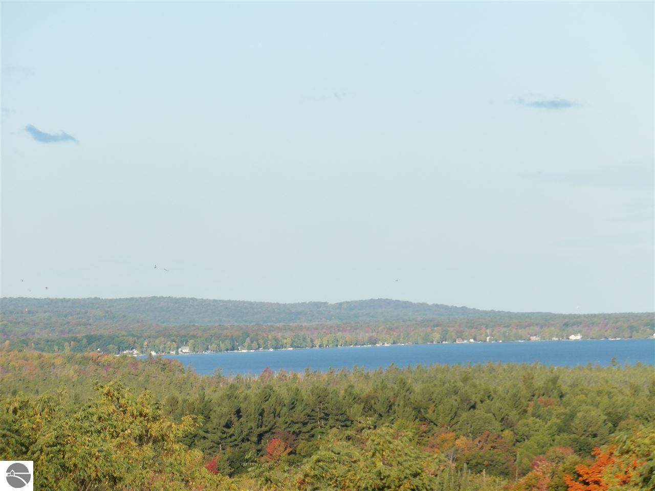2544 Scenic Circle - Photo 1