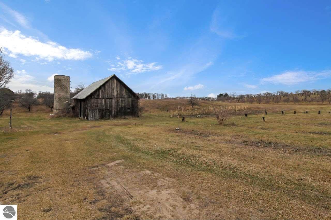 10289 Fort Road - Photo 1