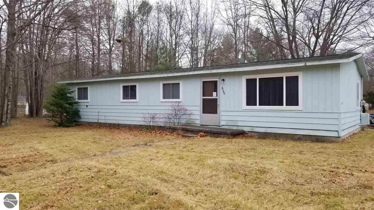 4796 Chippewa - Photo 1